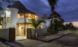 Foto de inmueble en Av. Pedro Joaquín Coldwell, Isla Holbox, QROO, 77310
, Col. Isla de Holbox C.P. 77310, Lázaro Cárdenas