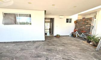 Foto de inmueble en Vendo Amplia Casa en Jardines DEL SUR 3 dé 3 Rec Modelo más Grande Okume, Col. Jardines del Sur C.P. 77536, Benito Juárez