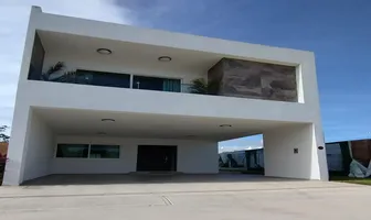 Foto de inmueble en Av universidades, sm 1, mz 1, lt 1, solidaridad, playa del carmen, 77725 #1, Col. La Toscana C.P. 77725, Solidaridad