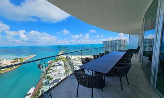 Foto de inmueble en AV PUERTO CANCUN, Col. Novo Cancún C.P. 77500, Benito Juárez