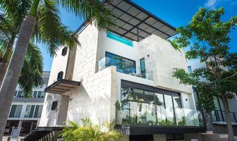 Foto de inmueble en Blvd. Puerto Cancún, Col. Novo Cancún C.P. 77500, Benito Juárez