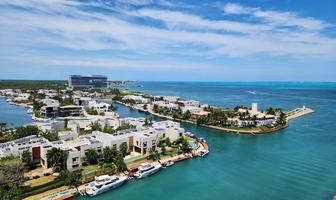 Foto de inmueble en Boulevard Kukulcan, Col. Novo Cancún C.P. 77500, Benito Juárez