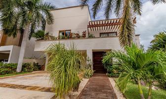 Foto de inmueble en La Paz, Col. Novo Cancún C.P. 77500, Benito Juárez