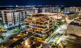 Foto de inmueble en Puerto cancún, Col. Novo Cancún C.P. 77500, Benito Juárez
