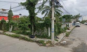 Foto de inmueble en Avenida 15 y Calle 52, Col. Playa del Carmen C.P. 77710, Solidaridad