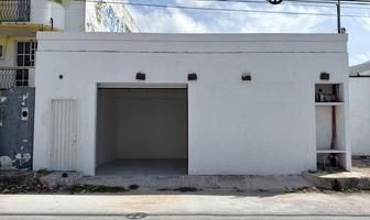 Foto de inmueble en Bodega De 250 m2 con Oficinas a 25 m de la Carretera Federal Cancún  Tulum, Col. Playa del Carmen C.P. 77710, Solidaridad