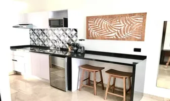 Foto de inmueble en A dos cuadras de la 5ta Ave. A 400 metros de la Playa. A media cuadra de ADO y WALMART. #01, Col. Playa del Carmen Centro C.P. 77710, Solidaridad