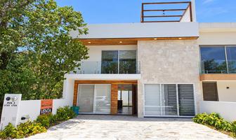 Foto de inmueble en Casa en Venta de 4 Rec. con Alberca Privada en Puerto Morelos, Col. Puerto Morelos C.P. 77580, Benito Juárez