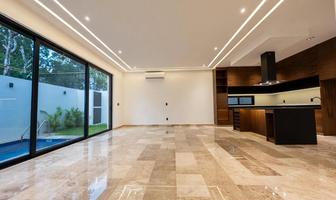 Foto de inmueble en Venta Casa EN VIA Cumbres, AV Huayacan Cancun, Col. Residencial Cumbres C.P. 77560, Benito Juárez