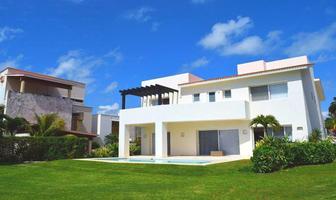 Foto de inmueble en Casa en Venta con Vista a la Laguna Nichupté en Cancún Isla Marina, Col. Residencial La Cascada C.P. 77500, Benito Juárez