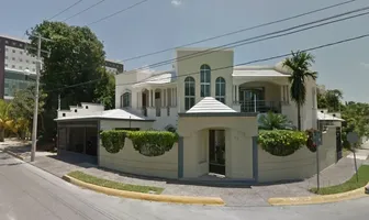 Foto de inmueble en AVENIDA HOLBOX, Col. Supermanzana 11 C.P. 77504, Benito Juárez