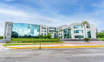 Foto de inmueble en Av. Tulum, Col. Supermanzana 2 Centro C.P. 77500, Benito Juárez