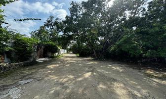 Foto de inmueble en Venta Terreno Multifamiliar Huayacan Cancún, Col. Supermanzana 310 C.P. 77560, Benito Juárez