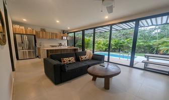 Foto de inmueble en Av. Coba, Col. Tulum Centro C.P. 77760, Tulum