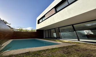 Foto de inmueble en Av huayacan, Col. Vía Cumbres Residencial C.P. 77560, Benito Juárez