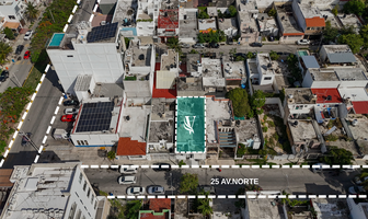 Foto de inmueble en 25 Av. Norte, Col. Zazil Ha C.P. 77720, Solidaridad