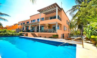 Foto de inmueble en Casa en Venta en Villas Laguna Mar  Zona Hotelera Cancún, Col. Zona Hotelera C.P. 77500, Benito Juárez