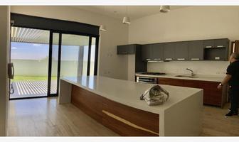 Foto de inmueble en 3a privada #100, Col. Cerrada del Pedregal Residencial C.P. 78295, San Luis Potosí
