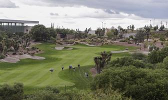 Foto de inmueble en Terreno con Vista al Hoyo 18 en Venta, La Loma Club de Golf, San Luis Potosí, Col. Club de Golf la Loma C.P. 78215, San Luis Potosí