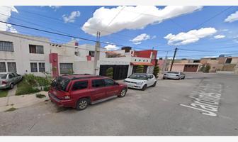 Foto de inmueble en JARDINES DE LOS NOGALES  #106, Col. Jardines de Jacarandas C.P. 78136, San Luis Potosí