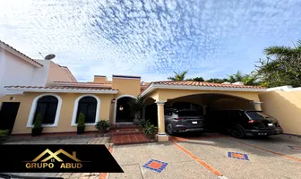 Foto de inmueble en Don Julio Berdegué #323, Col. El Cid C.P. 82110, Mazatlán