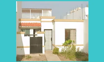 Foto de inmueble en AV. VALLE LA LIMA #2496, Col. Fuentes Del Valle C.P. 80155, Culiacán