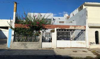 Foto de inmueble en Calle Cedros, Col. Jacarandas C.P. 82157, Mazatlán