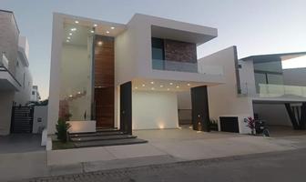 Foto de inmueble en Del Faro #529, Col. Marina Mazatlán C.P. 82103, Mazatlán