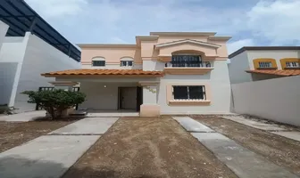 Foto de inmueble en calle torremolinos #6473, Col. Versalles C.P. 80145, Culiacán