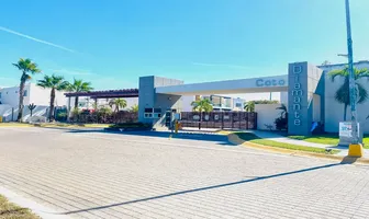 Foto de inmueble en Perla #524, Col. Villa Marina C.P. 82112, Mazatlán