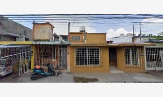 Foto de inmueble en DARIO LOPEZ #107, Col. Infonavit C.P. 86018, Centro