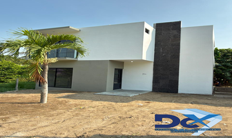 Foto de inmueble en Av. San Ajulian, Col. Norte 1a Secc (Buena Vista) C.P. 86650, Comalcalco