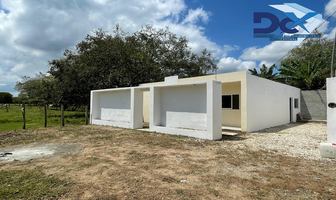 Foto de inmueble en de acceso, Col. Reyes Hernández 2da. Sección C.P. 86655, Comalcalco
