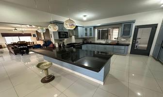 Foto de inmueble en Residencia de Lujo Col. Del Charro con Recámara en Planta Baja, Col. El Charro C.P. 89364, Tampico