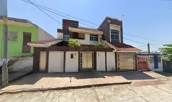 Foto de inmueble en JOSE MARIA PINO SUAREZ #1305, Col. Benito Juárez Norte C.P. 96576, Coatzacoalcos