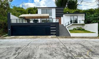 Foto de inmueble en Casa EN Venta Dentro DE Fraccionamiento Residencial Coapexpan, Xalapa Veracruz, Col. Coapexpan C.P. 91057, Xalapa