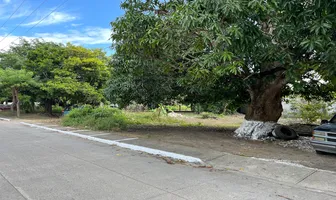 Foto de inmueble en Agustín de Iturbide esquina constitución #1,3,5, Col. El Tejar C.P. 94273, Medellín de Bravo