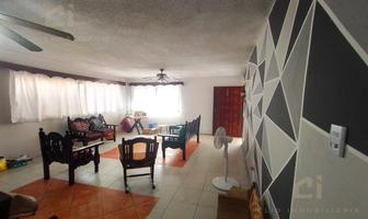 Foto de inmueble en Casa en Venta en Veracruz en Fraccionamiento Floresta en Av. Principal a una Cuadra del Soriana Hipe, Col. Floresta C.P. 91940, Veracruz