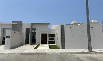 Foto de inmueble en Vistalta Residencial, Casa en Venta de UNA Planta, 2 Recamaras, con Vigilancia, en Boca del Rio, Col. Graciano Sánchez C.P. 96993, Las Choapas