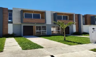 Foto de inmueble en Sin nombre de calle #S/N, Col. Lagos de Puente Moreno C.P. 94274, Medellín de Bravo