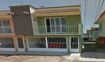Foto de inmueble en AV DE LAS JACARANAS  #32, Col. Las Jacarandas C.P. 91157, Xalapa
