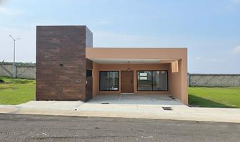Foto de inmueble en calle X, Col. Las Lomas Residencial C.P. 95264, Alvarado