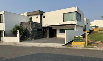 Foto de inmueble en Lomas DE LA Rioja, Casa en Venta con Terraza y Area de TV, Col. Lomas de la Rioja C.P. 95266, Alvarado