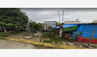 Foto de inmueble en CONDOR  #S/N, Col. Los Prados C.P. 96348, Cosoleacaque