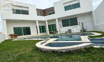 Foto de inmueble en Casa en Venta en Frac. Playas del Conchal con Alberca Privada, Col. Playas de Conchal C.P. 95264, Alvarado