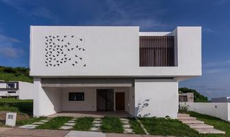 Foto de inmueble en Punta Tiburón, Col. Punta Tiburón, Residencial, Marina y Golf C.P. 95264, Alvarado