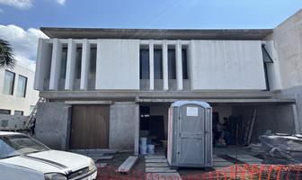 Foto de inmueble en Punta Tiburon, Casa en Venta de 4 Recamaras, una en Planta Baja, Alberca y Estancia de TV, Col. Punta Tiburón, Residencial, Marina y Golf C.P. 95264, Alvarado
