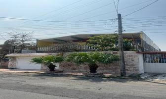 Foto de inmueble en Residencia Amplia Ideal Para Familia o Despacho Profesional en Fracc. Reforma #211, Col. Reforma C.P. 91919, Veracruz