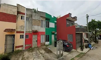 Foto de inmueble en PLAYA PUNTA PUNTILLAS #53, Col. Residencial las Olas C.P. 96343, Cosoleacaque