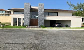 Foto de inmueble en Fracc Vista Bella , Hermosa Casa en Venta  con Alberca, Col. Vista Bella C.P. 95264, Alvarado